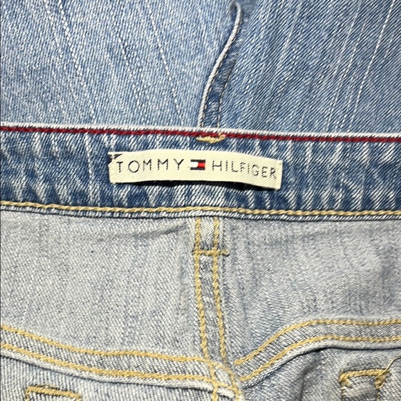 Tommy Hilfiger Blue Jean Shorts Relaxed Fit - Picture 2 of 4
